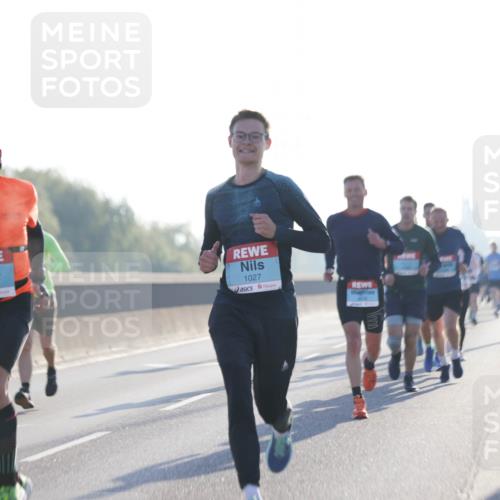 03.10.2025 - Köhlbrandbrückenlauf Jannik Wohlers http://msf.ph/oto/9056348 03.10.2025 09:13:10 Position 3 3266, 1027 meine-sportfotos.de