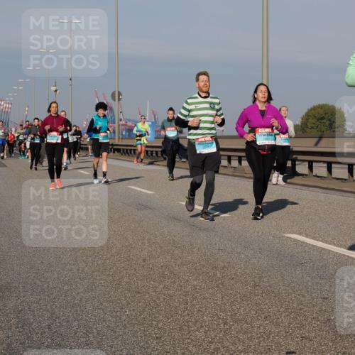 03.10.2025 - Köhlbrandbrückenlauf Fabian Wolf http://msf.ph/oto/9056350 03.10.2025 10:03:27 Position 3  meine-sportfotos.de