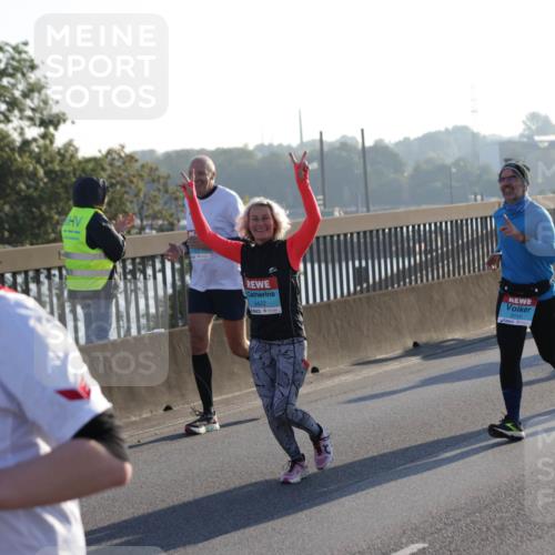 03.10.2025 - Köhlbrandbrückenlauf Jannik Wohlers http://msf.ph/oto/9056381 03.10.2025 09:20:55 Position 3 3828, 3422, 3114 meine-sportfotos.de
