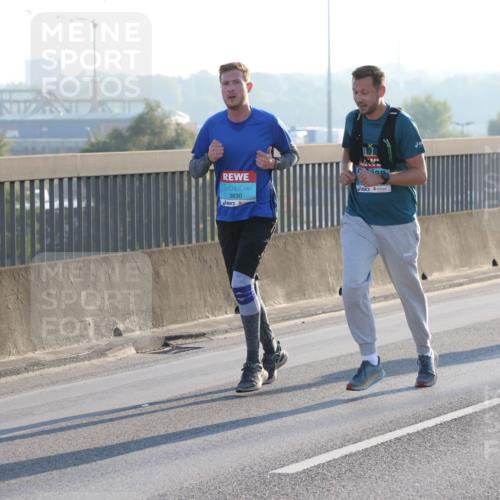 03.10.2025 - Köhlbrandbrückenlauf Lena Gebhardt http://msf.ph/oto/9056393 03.10.2025 09:17:28 Position 1 748, 3830 meine-sportfotos.de