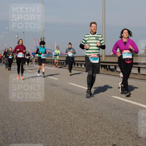03.10.2025 - Köhlbrandbrückenlauf Fabian Wolf http://msf.ph/oto/9056396 03.10.2025 10:03:28 Position 3 3617, 2033 meine-sportfotos.de