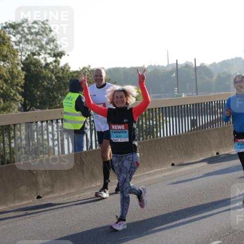 03.10.2025 - Köhlbrandbrückenlauf Jannik Wohlers http://msf.ph/oto/9056408 03.10.2025 09:20:56 Position 3 3422, 3114 meine-sportfotos.de