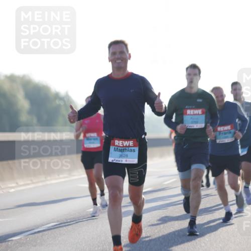 03.10.2025 - Köhlbrandbrückenlauf Jannik Wohlers http://msf.ph/oto/9056427 03.10.2025 09:13:12 Position 3 3628, 3763, 1265 meine-sportfotos.de