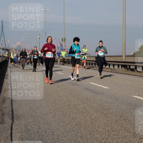03.10.2025 - Köhlbrandbrückenlauf Fabian Wolf http://msf.ph/oto/9056462 03.10.2025 10:03:30 Position 3  meine-sportfotos.de