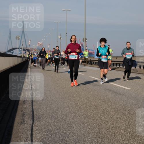 03.10.2025 - Köhlbrandbrückenlauf Fabian Wolf http://msf.ph/oto/9056472 03.10.2025 10:03:30 Position 3 1597 meine-sportfotos.de