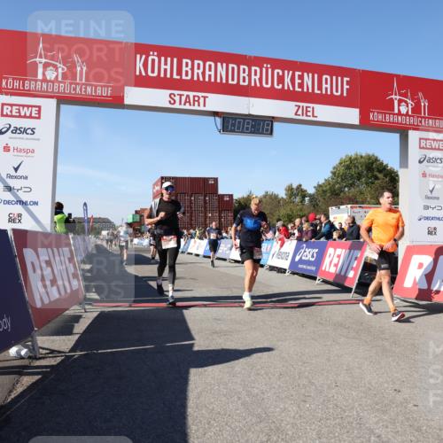 03.10.2025 - Köhlbrandbrückenlauf Lena Gebhardt http://msf.ph/oto/9056487 03.10.2025 13:08:18 Ziel 4307, 4409, 4768, 5243, 5804, 5994, 6021, 6569, 6774, 6824 meine-sportfotos.de