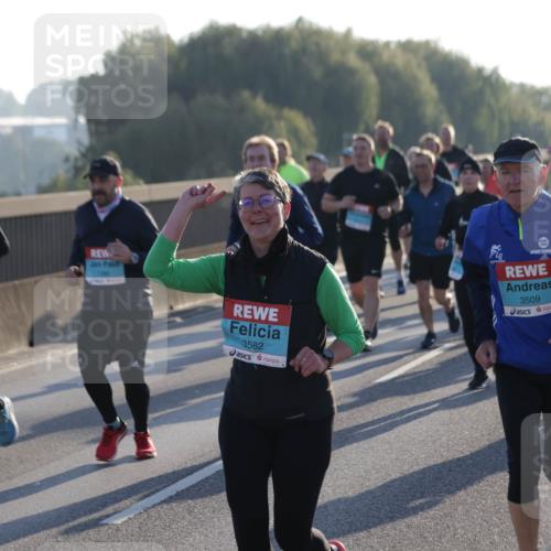 03.10.2025 - Köhlbrandbrückenlauf Jannik Wohlers http://msf.ph/oto/9056488 03.10.2025 09:20:58 Position 3 3582, 3509 meine-sportfotos.de