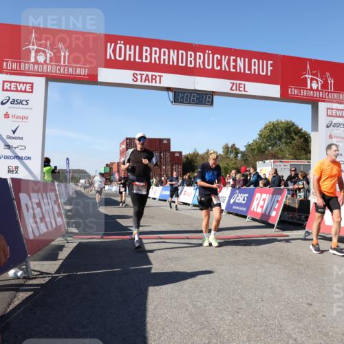 03.10.2025 - Köhlbrandbrückenlauf Lena Gebhardt http://msf.ph/oto/9056496 03.10.2025 13:08:19 Ziel 4307, 4409, 4768, 5243, 5804, 5994, 6021, 6569, 6774, 6824 meine-sportfotos.de