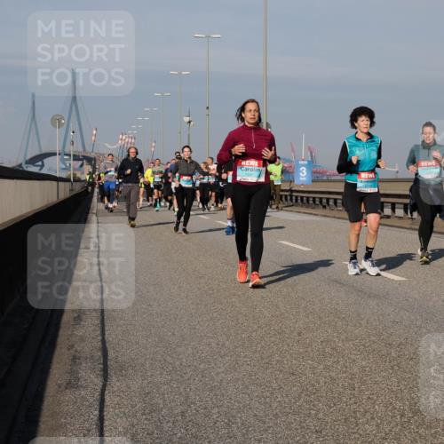 03.10.2025 - Köhlbrandbrückenlauf Fabian Wolf http://msf.ph/oto/9056517 03.10.2025 10:03:31 Position 3 1597, 2119 meine-sportfotos.de