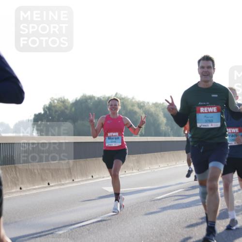 03.10.2025 - Köhlbrandbrückenlauf Jannik Wohlers http://msf.ph/oto/9056518 03.10.2025 09:13:14 Position 3 628, 3249, 3763, 2024, 126 meine-sportfotos.de