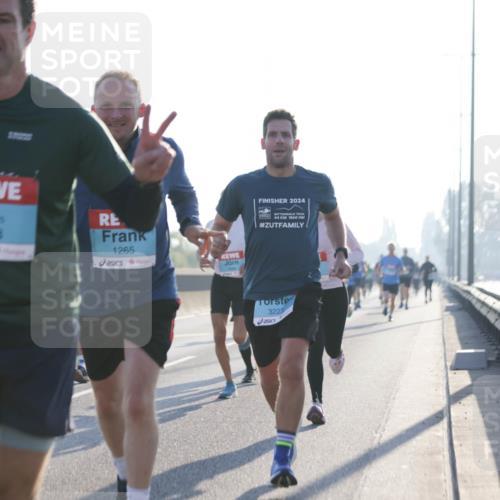 03.10.2025 - Köhlbrandbrückenlauf Jannik Wohlers http://msf.ph/oto/9056529 03.10.2025 09:13:15 Position 3 3763, 1265, 2024, 44, 1860, 3223 meine-sportfotos.de