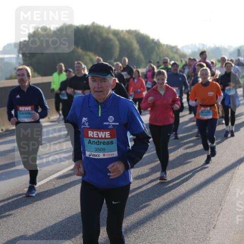 03.10.2025 - Köhlbrandbrückenlauf Jannik Wohlers http://msf.ph/oto/9056532 03.10.2025 09:20:59 Position 3 3509 meine-sportfotos.de