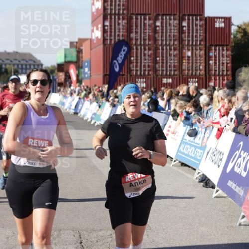 03.10.2025 - Köhlbrandbrückenlauf Jannik Wohlers http://msf.ph/oto/9056538 03.10.2025 13:10:59 Ziel 4352, 4370, 4401, 4506, 4547, 4689, 4862, 4933, 4998, 5103, 5791, 5965, 6274, 6330, 6449, 6450, 6665, 6797 meine-sportfotos.de