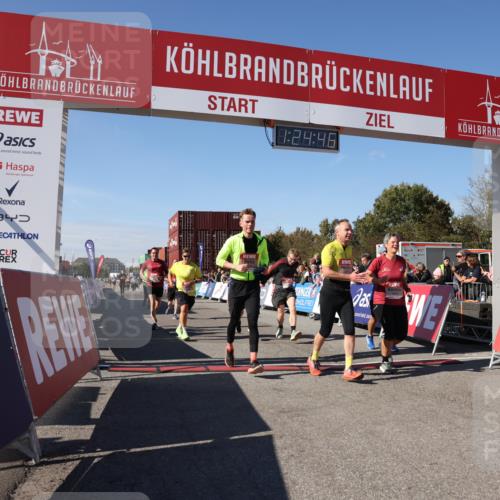 03.10.2025 - Köhlbrandbrückenlauf Lena Gebhardt http://msf.ph/oto/9056597 03.10.2025 13:24:46 Ziel 4567, 4616, 4810, 5150, 5527, 6113, 6114, 6198, 6209, 6210, 6211, 6473, 6598, 6599 meine-sportfotos.de