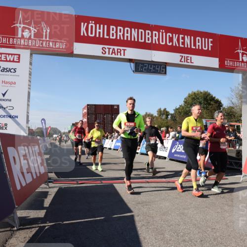 03.10.2025 - Köhlbrandbrückenlauf Lena Gebhardt http://msf.ph/oto/9056604 03.10.2025 13:24:47 Ziel 4567, 4616, 4626, 4810, 5150, 5527, 6113, 6114, 6198, 6209, 6210, 6211, 6473, 6598, 6599 meine-sportfotos.de