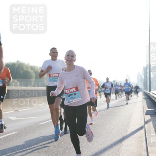 03.10.2025 - Köhlbrandbrückenlauf Jannik Wohlers http://msf.ph/oto/9056630 03.10.2025 09:13:17 Position 3 1048, 1251 meine-sportfotos.de