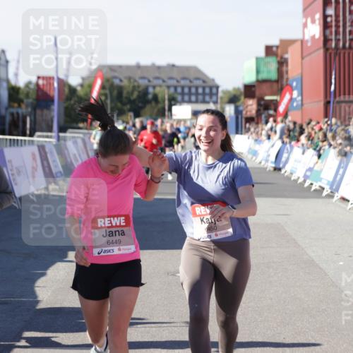 03.10.2025 - Köhlbrandbrückenlauf Jannik Wohlers http://msf.ph/oto/9056633 03.10.2025 13:11:02 Ziel 4352, 4370, 4401, 4506, 4547, 4689, 4862, 4933, 4998, 5103, 5965, 6274, 6330, 6449, 6450, 6665, 6797 meine-sportfotos.de