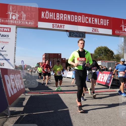 03.10.2025 - Köhlbrandbrückenlauf Lena Gebhardt http://msf.ph/oto/9056634 03.10.2025 13:24:47 Ziel 4567, 4616, 4626, 4810, 5150, 5527, 6113, 6114, 6198, 6209, 6210, 6211, 6473, 6598, 6599 meine-sportfotos.de