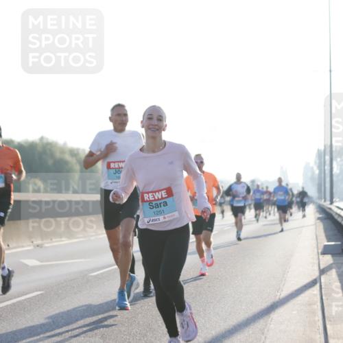 03.10.2025 - Köhlbrandbrückenlauf Jannik Wohlers http://msf.ph/oto/9056638 03.10.2025 09:13:17 Position 3 10, 1251 meine-sportfotos.de