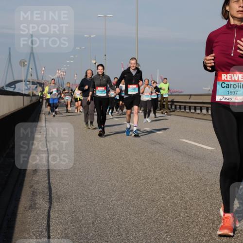 03.10.2025 - Köhlbrandbrückenlauf Fabian Wolf http://msf.ph/oto/9056639 03.10.2025 10:03:34 Position 3 1597 meine-sportfotos.de