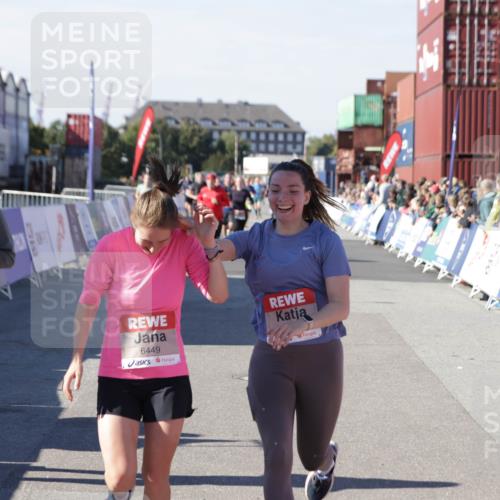 03.10.2025 - Köhlbrandbrückenlauf Jannik Wohlers http://msf.ph/oto/9056642 03.10.2025 13:11:02 Ziel 4352, 4370, 4401, 4506, 4547, 4689, 4862, 4933, 4998, 5103, 5965, 6274, 6330, 6449, 6450, 6665, 6797 meine-sportfotos.de