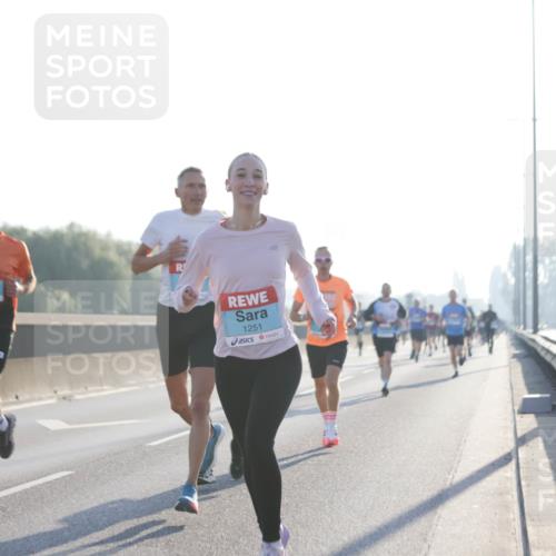 03.10.2025 - Köhlbrandbrückenlauf Jannik Wohlers http://msf.ph/oto/9056644 03.10.2025 09:13:17 Position 3 1251 meine-sportfotos.de