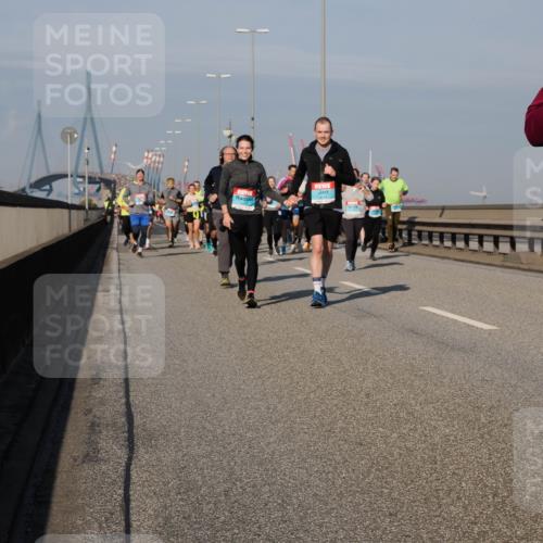03.10.2025 - Köhlbrandbrückenlauf Fabian Wolf http://msf.ph/oto/9056652 03.10.2025 10:03:34 Position 3  meine-sportfotos.de