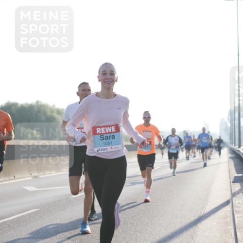 03.10.2025 - Köhlbrandbrückenlauf Jannik Wohlers http://msf.ph/oto/9056655 03.10.2025 09:13:17 Position 3 1251 meine-sportfotos.de
