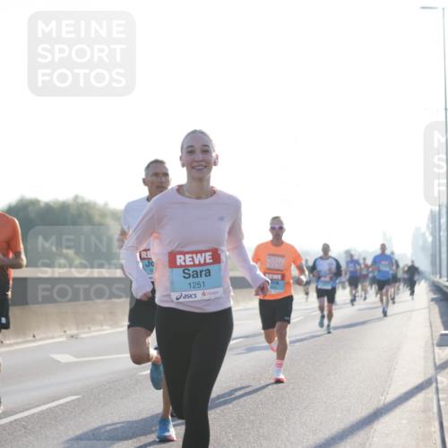 03.10.2025 - Köhlbrandbrückenlauf Jannik Wohlers http://msf.ph/oto/9056660 03.10.2025 09:13:17 Position 3 1251 meine-sportfotos.de