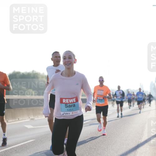 03.10.2025 - Köhlbrandbrückenlauf Jannik Wohlers http://msf.ph/oto/9056670 03.10.2025 09:13:17 Position 3 1251 meine-sportfotos.de