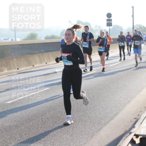 03.10.2025 - Köhlbrandbrückenlauf Lena Gebhardt http://msf.ph/oto/9056689 03.10.2025 09:17:35 Position 1 1208 meine-sportfotos.de