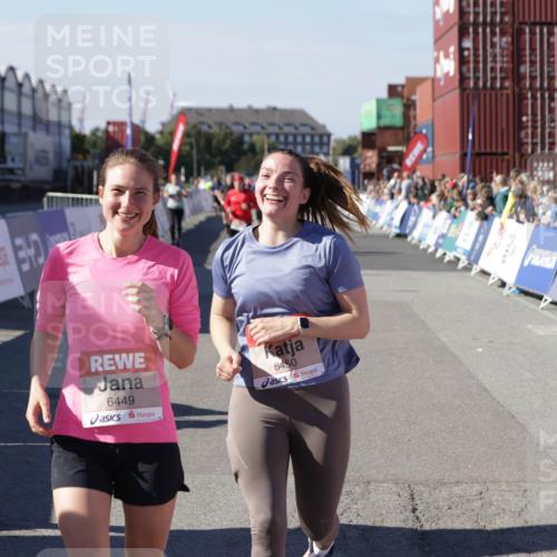 03.10.2025 - Köhlbrandbrückenlauf Jannik Wohlers http://msf.ph/oto/9056713 03.10.2025 13:11:03 Ziel 4352, 4370, 4401, 4506, 4547, 4689, 4862, 4933, 4998, 5103, 5965, 6272, 6274, 6330, 6449, 6450, 6665, 6797 meine-sportfotos.de