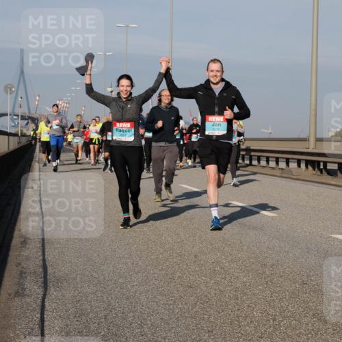 03.10.2025 - Köhlbrandbrückenlauf Fabian Wolf http://msf.ph/oto/9056735 03.10.2025 10:03:36 Position 3 2097, 2016 meine-sportfotos.de