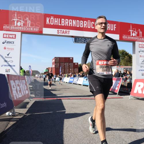 03.10.2025 - Köhlbrandbrückenlauf Lena Gebhardt http://msf.ph/oto/9056736 03.10.2025 13:08:28 Ziel 4195, 4320, 4417, 5804, 6021, 6369, 6534, 6569, 6647 meine-sportfotos.de