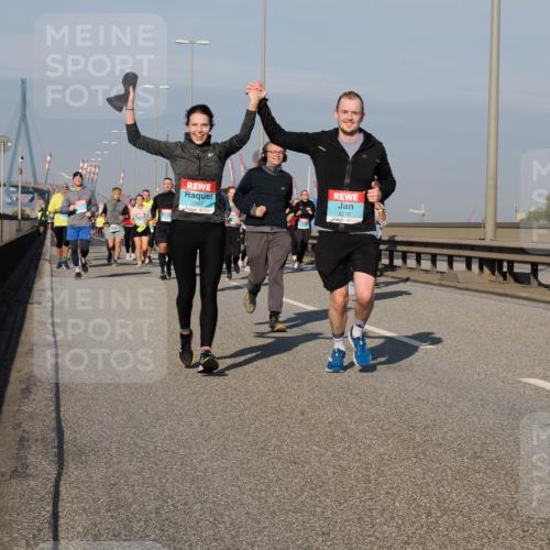 03.10.2025 - Köhlbrandbrückenlauf Fabian Wolf http://msf.ph/oto/9056743 03.10.2025 10:03:36 Position 3 2097, 2016 meine-sportfotos.de