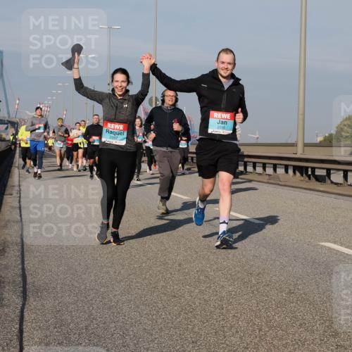 03.10.2025 - Köhlbrandbrückenlauf Fabian Wolf http://msf.ph/oto/9056752 03.10.2025 10:03:37 Position 3 2097, 2016 meine-sportfotos.de