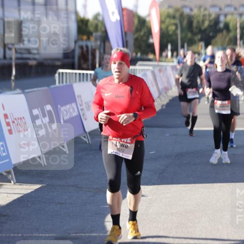 03.10.2025 - Köhlbrandbrückenlauf Jannik Wohlers http://msf.ph/oto/9056760 03.10.2025 13:11:08 Ziel 4135, 4370, 4506, 4521, 4933, 4998, 5103, 5218, 5258, 5965, 6272, 6330, 6449, 6450, 6572, 6751, 6797 meine-sportfotos.de