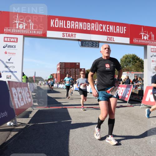 03.10.2025 - Köhlbrandbrückenlauf Lena Gebhardt http://msf.ph/oto/9056768 03.10.2025 13:08:33 Ziel 4195, 4320, 4417, 5792, 6369, 6424, 6534, 6647, 6805 meine-sportfotos.de