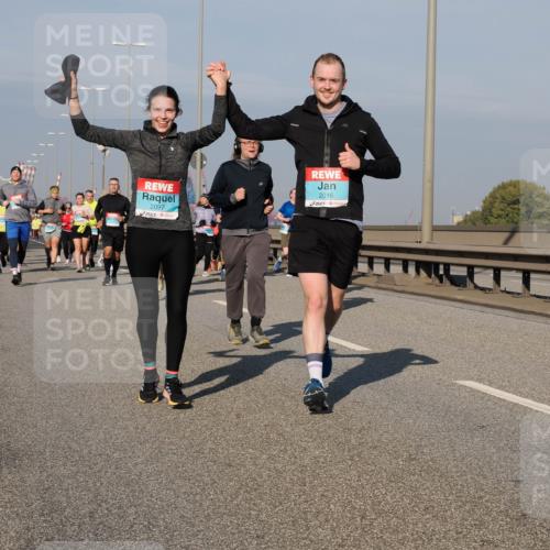 03.10.2025 - Köhlbrandbrückenlauf Fabian Wolf http://msf.ph/oto/9056772 03.10.2025 10:03:37 Position 3 2097, 2016 meine-sportfotos.de