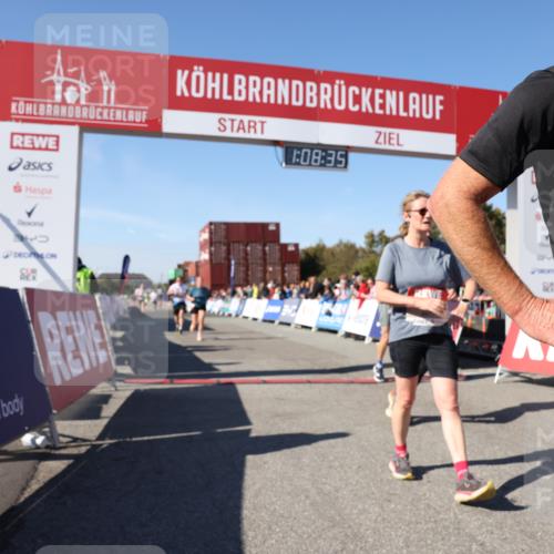 03.10.2025 - Köhlbrandbrückenlauf Lena Gebhardt http://msf.ph/oto/9056777 03.10.2025 13:08:36 Ziel 4195, 4320, 4417, 5792, 6369, 6424, 6534, 6647, 6805 meine-sportfotos.de