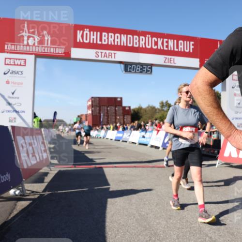 03.10.2025 - Köhlbrandbrückenlauf Lena Gebhardt http://msf.ph/oto/9056783 03.10.2025 13:08:36 Ziel 4195, 4320, 4417, 5792, 6369, 6424, 6534, 6647, 6805 meine-sportfotos.de