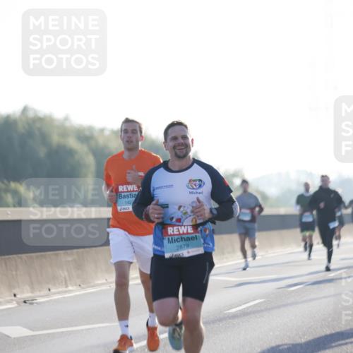 03.10.2025 - Köhlbrandbrückenlauf Jannik Wohlers http://msf.ph/oto/9056800 03.10.2025 09:13:20 Position 3 1422, 2879 meine-sportfotos.de