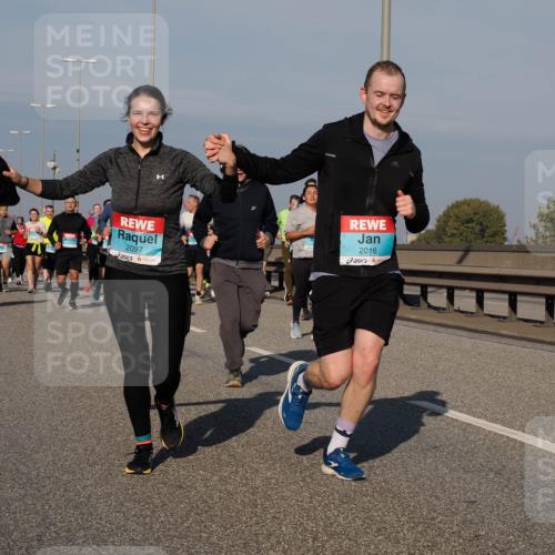 03.10.2025 - Köhlbrandbrückenlauf Fabian Wolf http://msf.ph/oto/9056803 03.10.2025 10:03:38 Position 3 2097, 2016 meine-sportfotos.de