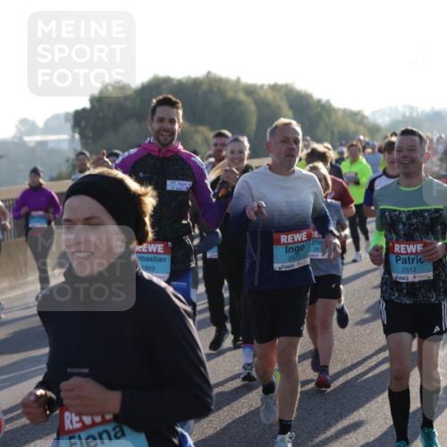 03.10.2025 - Köhlbrandbrückenlauf Jannik Wohlers http://msf.ph/oto/9056806 03.10.2025 09:21:04 Position 3 3620, 2969, 2977, 2512, 64 meine-sportfotos.de