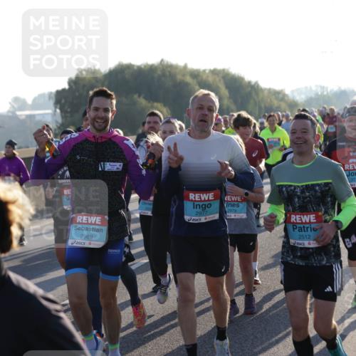 03.10.2025 - Köhlbrandbrückenlauf Jannik Wohlers http://msf.ph/oto/9056826 03.10.2025 09:21:04 Position 3 23, 7858, 2969, 2977, 2978, 2512, 3713, 3 meine-sportfotos.de