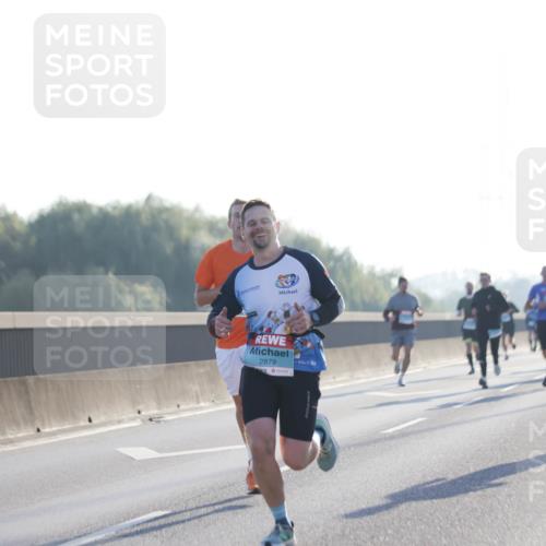 03.10.2025 - Köhlbrandbrückenlauf Jannik Wohlers http://msf.ph/oto/9056834 03.10.2025 09:13:21 Position 3 2879 meine-sportfotos.de