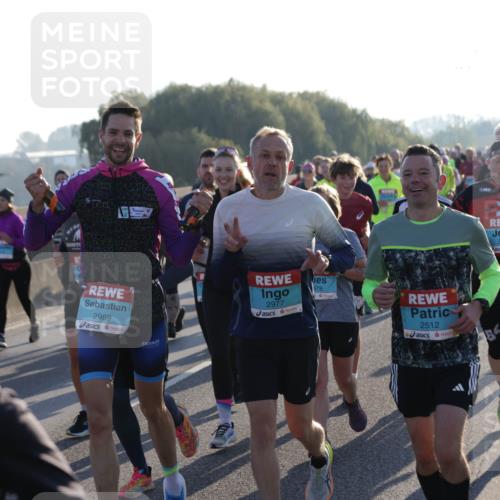 03.10.2025 - Köhlbrandbrückenlauf Jannik Wohlers http://msf.ph/oto/9056843 03.10.2025 09:21:04 Position 3 2969, 2977, 978, 3, 3713, 2512, 84, 3 meine-sportfotos.de