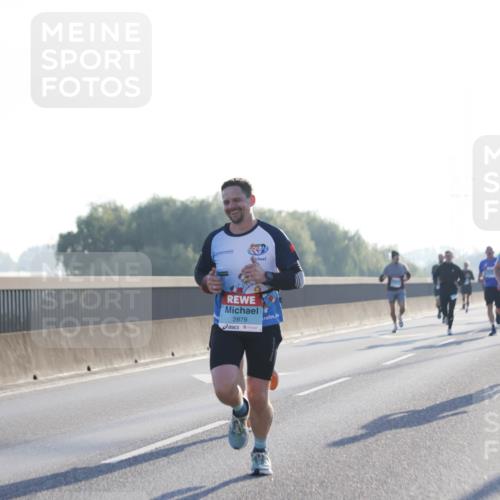 03.10.2025 - Köhlbrandbrückenlauf Jannik Wohlers http://msf.ph/oto/9056869 03.10.2025 09:13:21 Position 3 2879 meine-sportfotos.de
