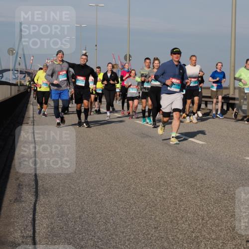 03.10.2025 - Köhlbrandbrückenlauf Fabian Wolf http://msf.ph/oto/9056870 03.10.2025 10:03:40 Position 3 2053 meine-sportfotos.de