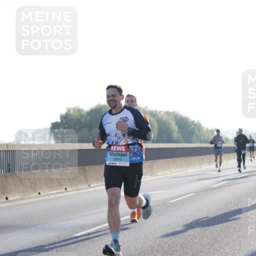 03.10.2025 - Köhlbrandbrückenlauf Jannik Wohlers http://msf.ph/oto/9056894 03.10.2025 09:13:21 Position 3 2879 meine-sportfotos.de